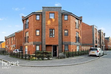 4 bedroom townhouse to rent - Photo 5