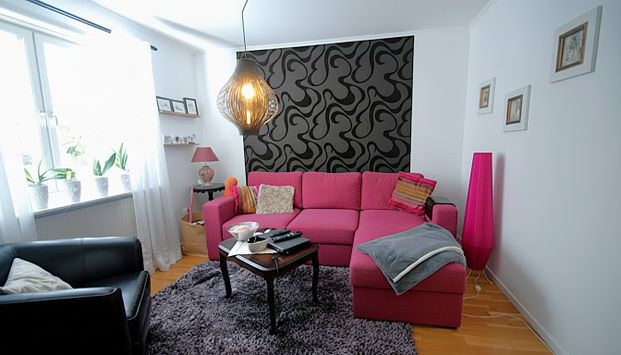 Trea i centrala Sala en trappa upp - Foto 1