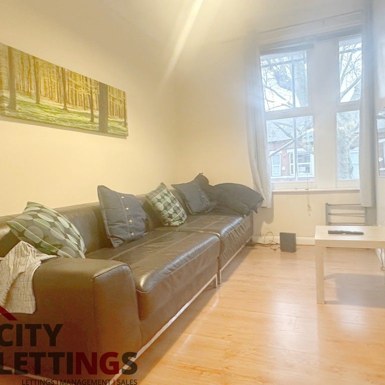 4 Bedroom Flat - Photo 1