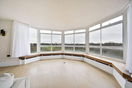 5 bedroom penthouse to rent - Photo 2