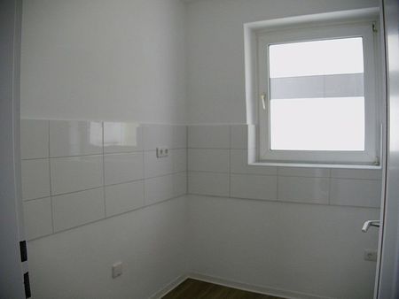 Zentrale 1 1/2-Zimmerwohnung mit Balkon - Photo 2