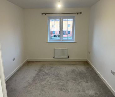 4 bedroom detached house to rent - Photo 6