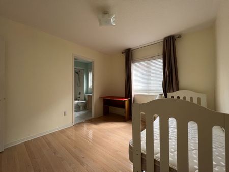 For Lease - 348 Shirley Drive, Richmond Hill, Ontario - Photo 4