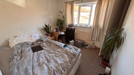 2 bedroom house to rent Allington Avenue, Nottingham, Nottinghamshire, NG7 - Photo 2