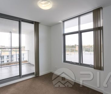 North facing 2 Bedroom + Study City View Penthouse with 2 Car Spaces - Photo 3