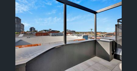 Brand New Luxury 3-Level Home With Private Lift in the Heart of Moonee Ponds! - Photo 2