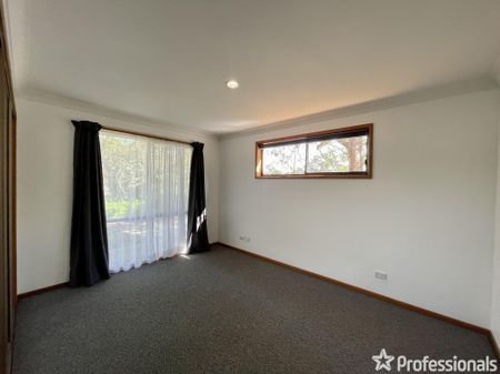 1/2 Elwin Court, North Nowra NSW 2541 - Photo 3