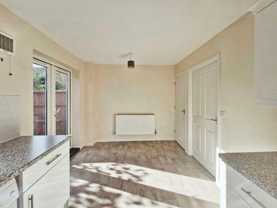 Drum Road, Eastleigh, SO50 - Photo 1