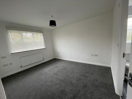 3 bedroom detached house to rent - Photo 4