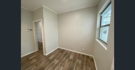 Renovated Family Home Awaiting New Tenants - Photo 3