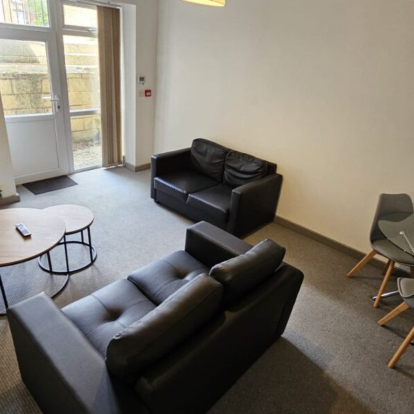 Royal Park Road, Hyde Park, LS6 1NH - Photo 1