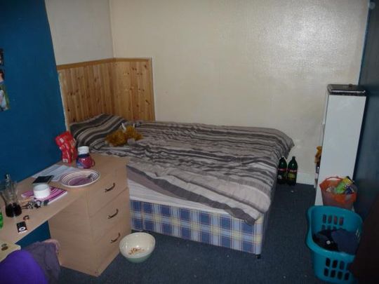 4 bedroom house to rent - Photo 1