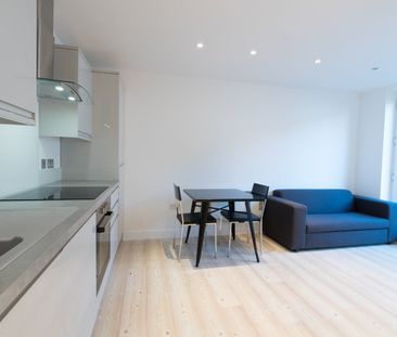 1 Bed Flat, Mowlem Street, E2 - Photo 4