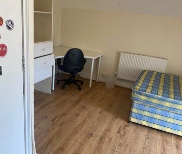 Room in a Shared House, Brynland Avenue, BS7 - Photo 3