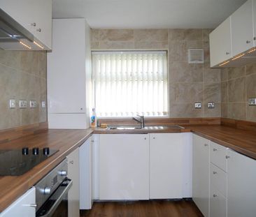 2 bedroom Bungalow To Let Total Size: 635 SQ FT - Photo 2