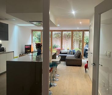 3 Bed Terraced House, Vinery Way, W6 - Photo 6