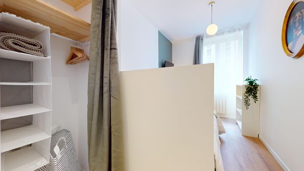 ALBERT THOMAS H Roommate 3 Bedrooms at Lyon 3e - Photo 1