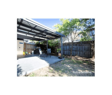 3 Bedroom Unit - Photo 3