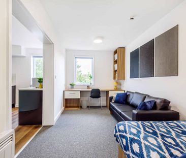 Second Floor Studio - Photo 3