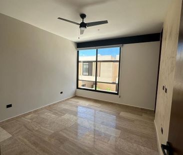 Hermoso Town House en renta en Temozón - Photo 1