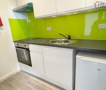 Studio to rent - Photo 6