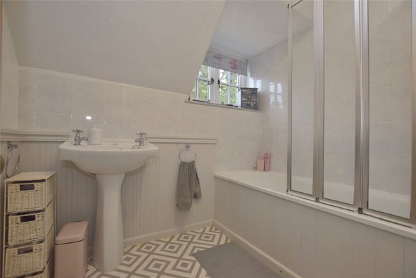 Beckford, Tewkesbury, Worcestershire, GL20 - Photo 1