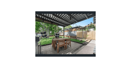 Contemporary Coastal Living in a Peaceful Bayside Setting - Photo 5