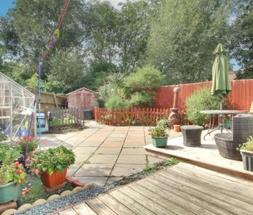 3 bedroom semi-detached house to rent - Photo 6