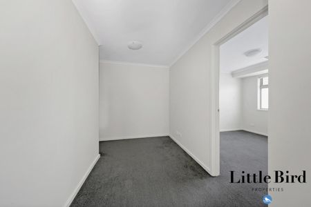 2/5 Arthur Street, Crestwood NSW 2620 - Townhouse For Rent | Domain - Photo 3