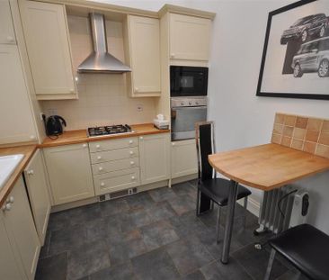 2 bedroom flat to rent - Photo 5