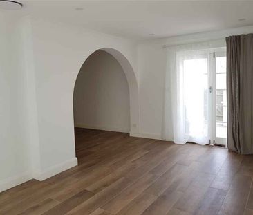 2 Bedroom Semi Centrally Located - Photo 5