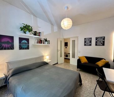 Via Oderisi da Gubbio, Rome, Lazio 00146 - Photo 2