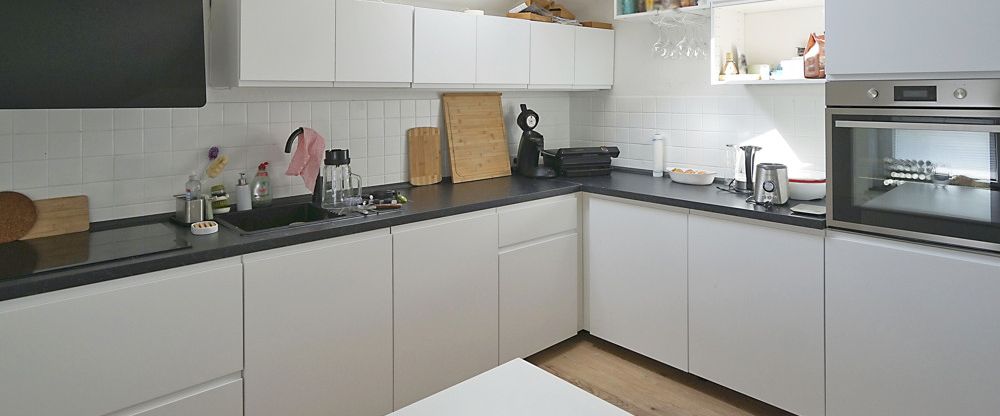 Dachgeschoßwohnung mit großem Platzangebot - Energieeffizient modernisiert - Photo 1