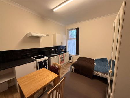 9 bedroom house share to rent - Photo 3