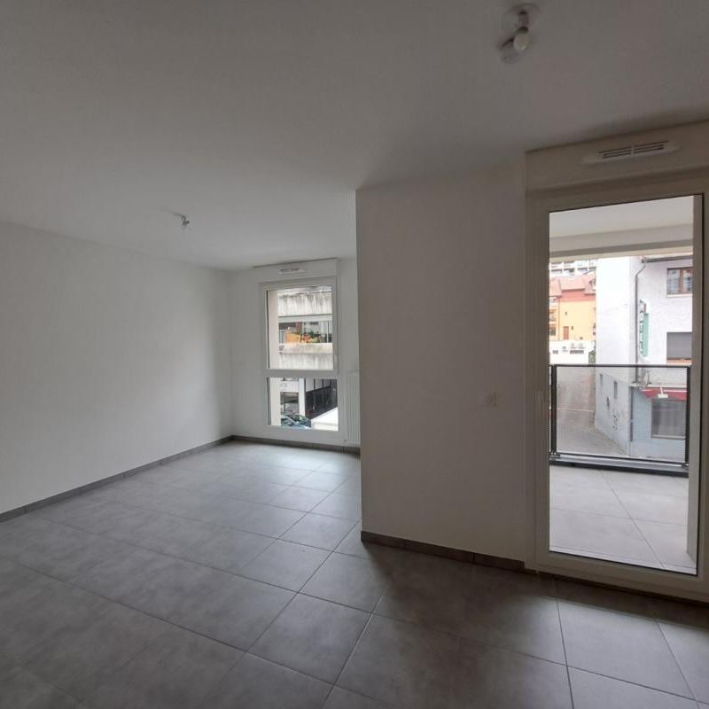 Location Appartement 1 pièce 32m² THONON LES BAINS 74200 - Photo 1