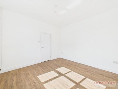 2 bedroom semi-detached house to rent - Photo 2