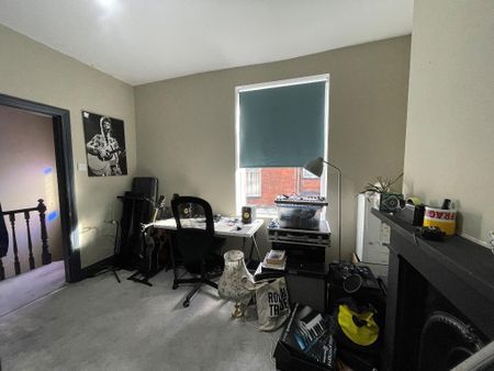 2 Bedroom Terraced House To Rent - Photo 3
