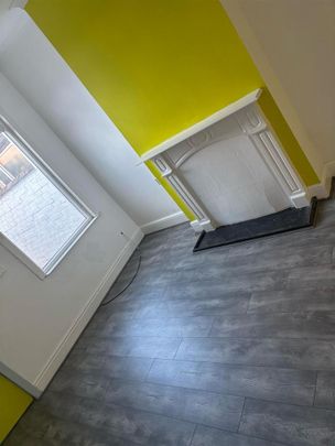 5 bedroom terraced house to rent - Photo 1