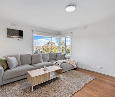 3 Bedroom Brick Veneer Home - 6 Month Lease - Photo 2