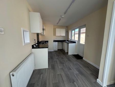 3 bedroom bungalow to rent - Photo 5