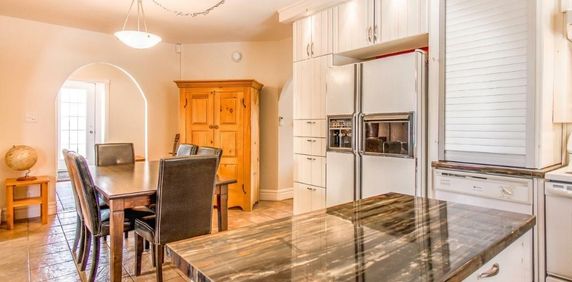 🌟 Grand 4 ½ lumineux TOUT INCLUS avec cour privée et stationnement – Disponible le 1er juillet - Photo 2
