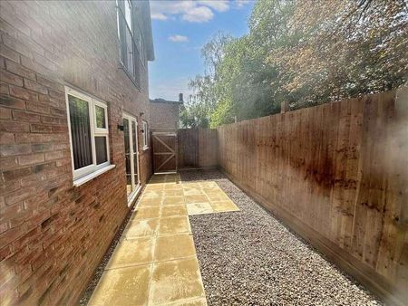Frearson Court, Eastwood, Nottingham, NG16 - Photo 3