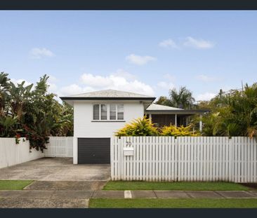 A Unique Blend of Style, Space & Privacy - Clayfield - Photo 4