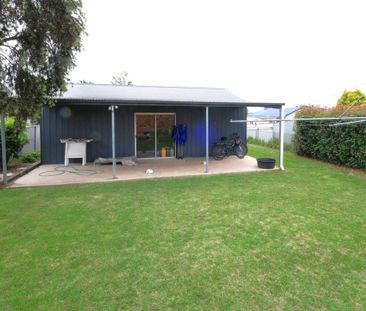 54A Greaves street, Inverell, NSW 2360 - Photo 5