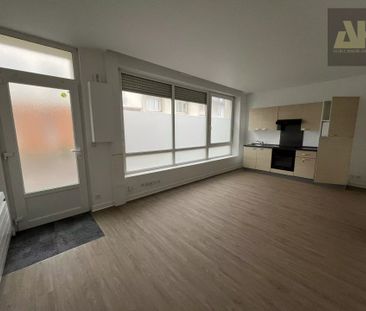 PROXIMITE DES FACS - T2 AVEC COUR PRIVATIVE - Photo 1