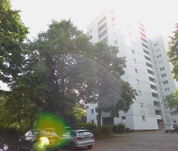 Einzugsbereite Wohnung mit Ausblick! Schöne 2-ZImmer mit Balkon! - Photo 1