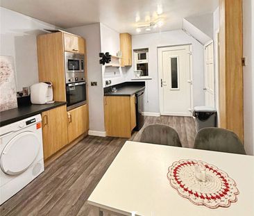 2 bedroom house to rent Housefield Road, ST2 - Photo 5