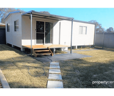 Peaceful & Charming 2-Bedroom Granny Flat with Sunny Deck in Castle... - Photo 3