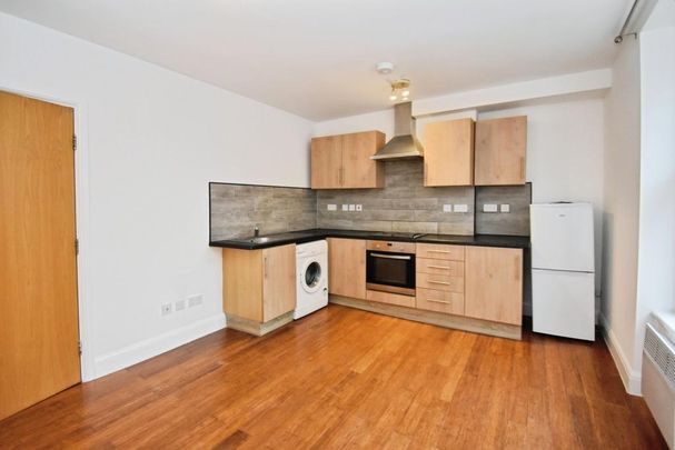 1 bedroom flat to rent - Photo 1