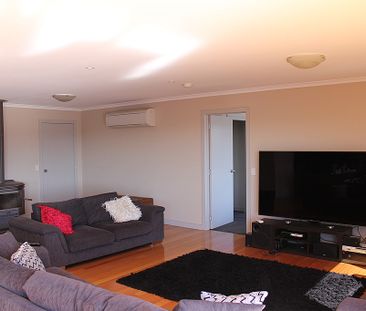 11 Zenith Court, Blackstone Heights TAS 7250 - House For Rent | Domain - Photo 4
